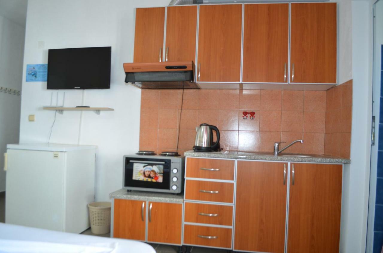Villa Viktor Sarandë Exterior foto